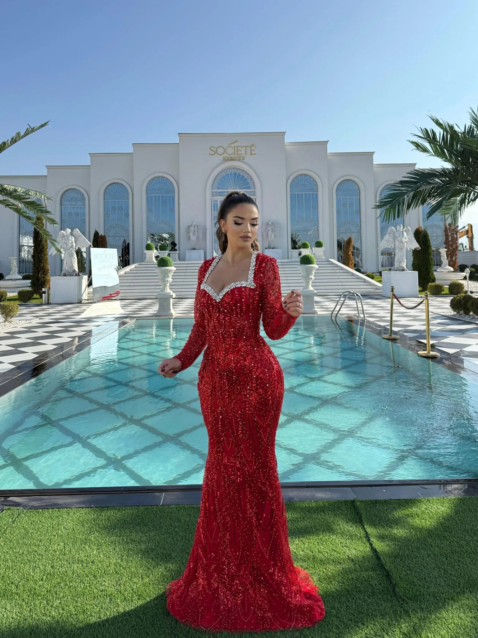 SCARLET ROYALTY GOWN