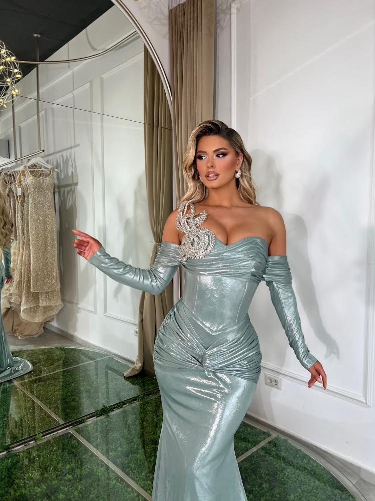 Robe Ariel